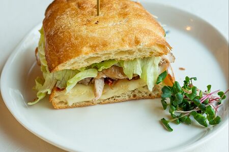 Чиабатта с курицей