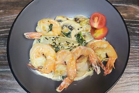 Тигровые креветки в сливочном соусе