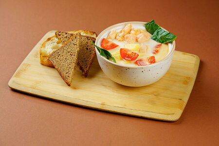 Сливочная похлебка с лососем х