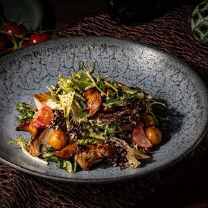 Салат с перепелкой