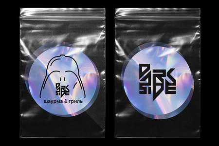 Голографическая наклейка