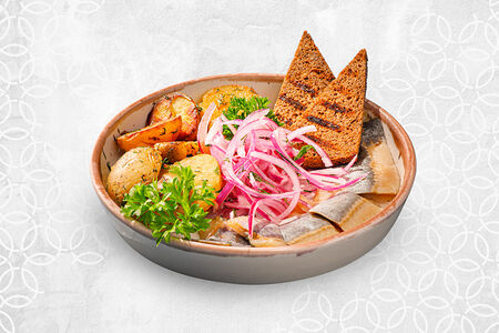 Филе сельди с картофелем черри