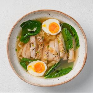 Куриный суп с домашней лапшой