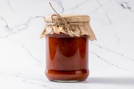 Сацебели в банке