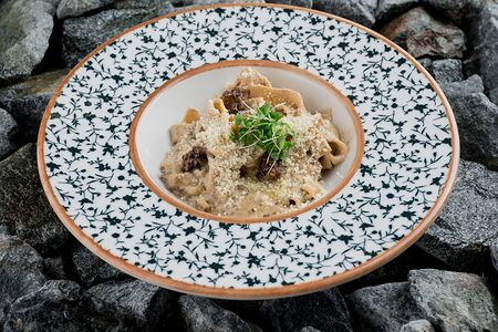 Паста с белыми грибами и трюфельным соусом