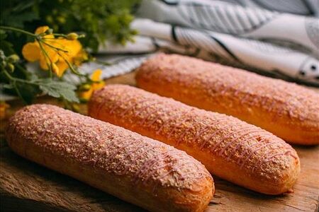 Эклер клубника