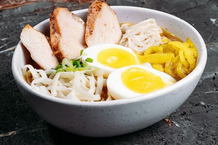 Рамен с курицей