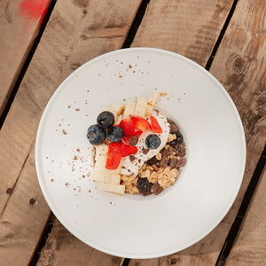 Гранола с домашним йогуртом