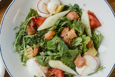 Салат с лососем - ланч