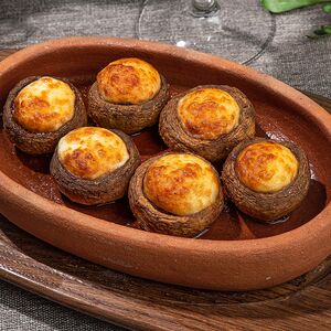 Запеченные грибы с сыром