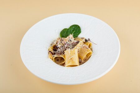 Паккери с томленой щекой