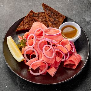 Строганина из тунца