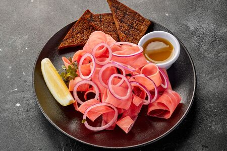 Строганина из тунца