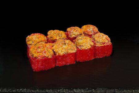 Магуро Спайси c тунцом и морским окунем