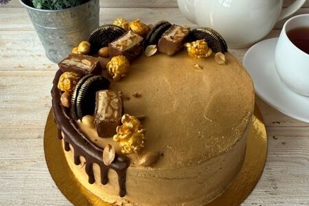 Торт-десерт Love сникерс