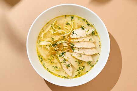 Легкий куриный суп
