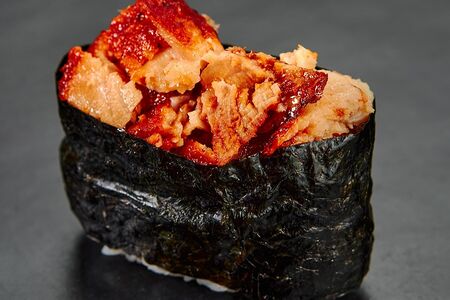 Гункан с угрем 1шт