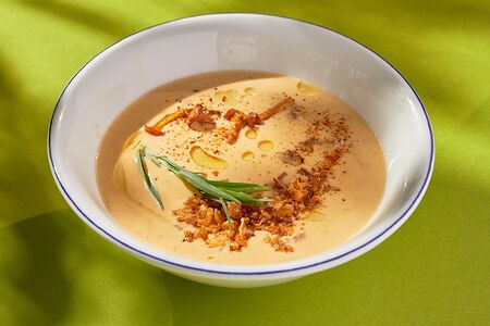 Сырный суп с лисичками