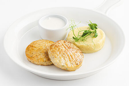 Куриные котлеты с картофельным пюре