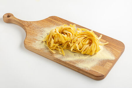 Паста домашняя с куркумой Тальятелле 200г (2 гнезда)