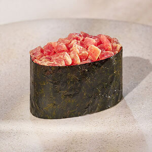 Гункан Тунец спайси