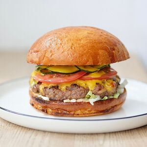 Бургер с бифштексом