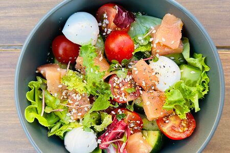 Салат с лососем 