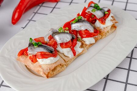 Тапас с анчоусом