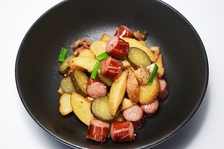 Охотничьи колбаски с картофелем Айдахо