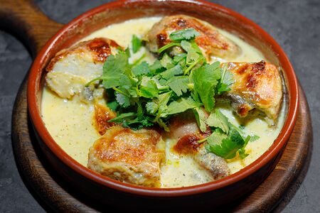 Чкмерули в сливочном соусе