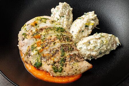 Филе цыплёнка с грибным ризотто