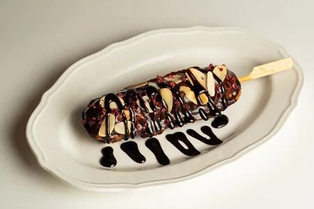 Корн-дог с шоколадной картошкой