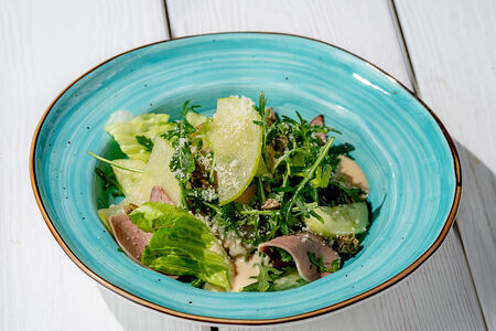 Салат с говяжьим языком