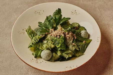 Большой зелёный салат