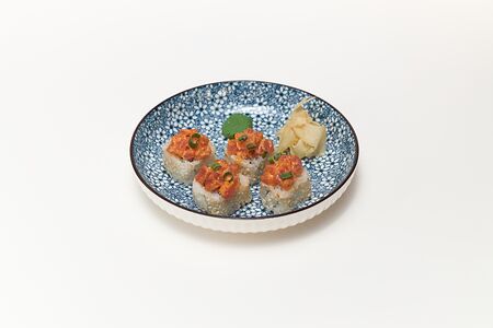 С тунцом в соусе табаджан