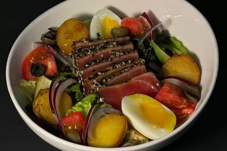 ПП салат с филе тунца и имбирным дрессингом