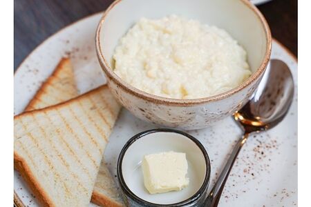Каша рисовая на сливках с маслом