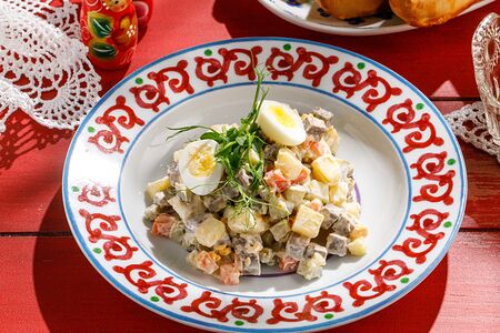 Оливье с телятиной