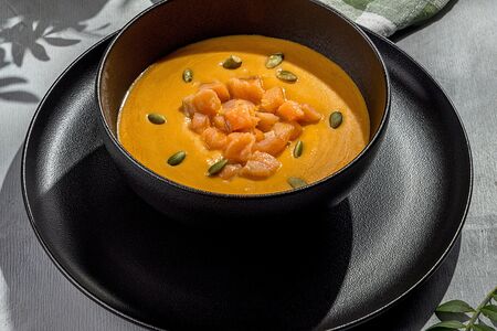 Тыквенный крем-суп с лососем