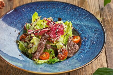 Салат с говяжьей вырезкой