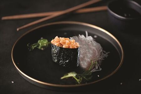 Фуд Сяке Спайси гункан