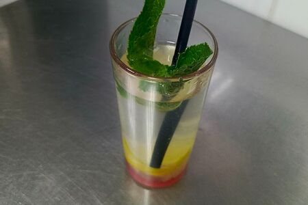 Вода с лимоном