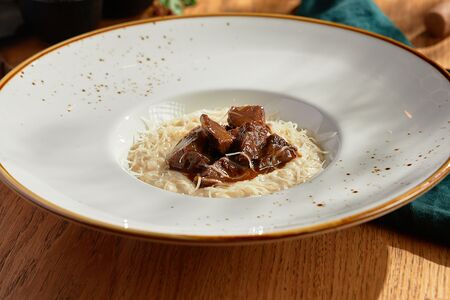 Ризотто с говяжьими щёчками 