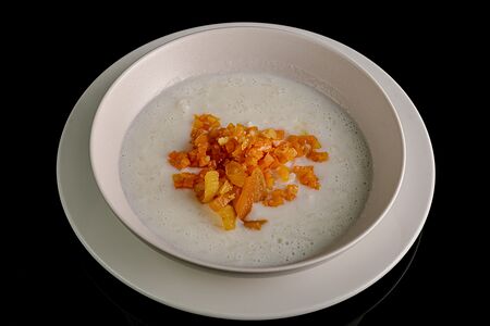 Каша рисовая с запечённой тыквой и курагой