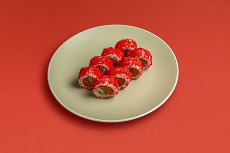 Ролл Калифорния с лососем