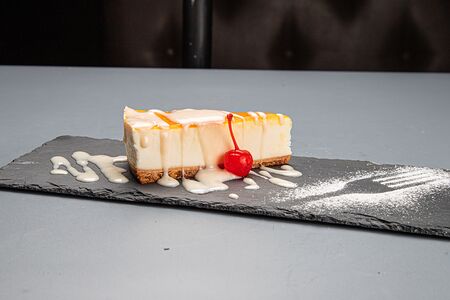 Чизкейк «Манго-маракуйя»