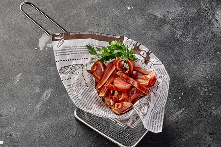 Копченые свиные ушки