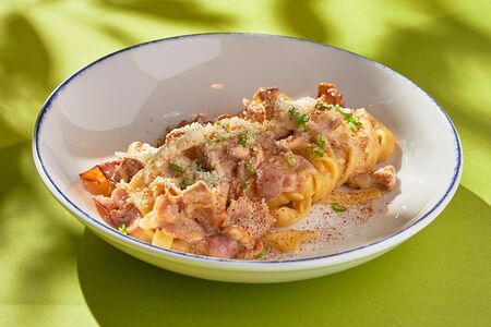 Карбонара с лисичками 