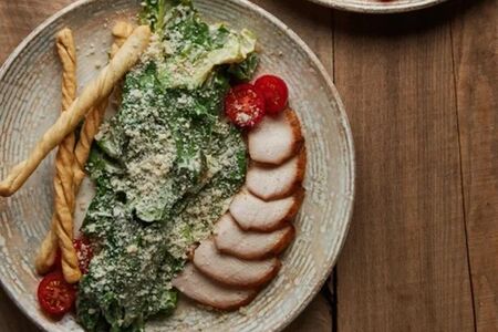 Цезарь с курицей