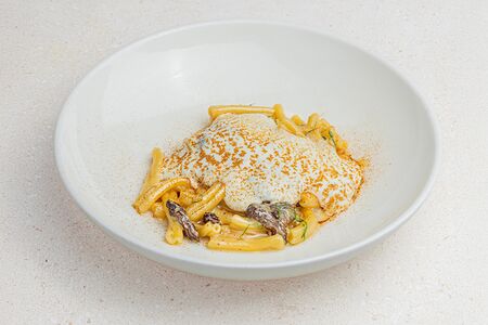 Казаречче с лисичками и сыром пекорино